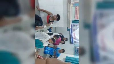 एनएच-31 जुराबगंज के निकट भीषण सड़क हादसा, बस पलटने से 35 यात्री घायल