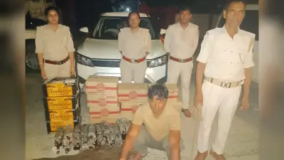 पिकअप से 198 लीटर विदेशी शराब जब्त