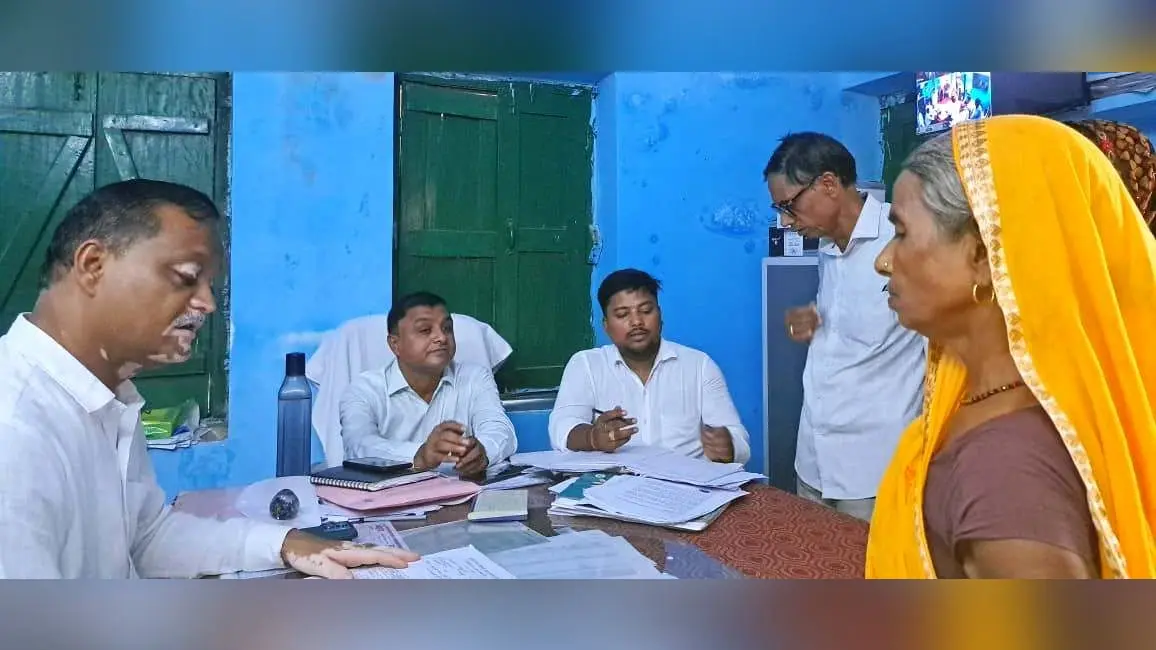 जनता दरबार में आधे दर्जन से अधिक मामले निष्पादित