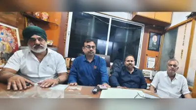 Jamshedpur News : डीजल किल्लत से ट्रांसपोर्टर परेशान, समस्या का समाधान नहीं हुआ, तो 20 से अनिश्चितकालीन हड़ताल