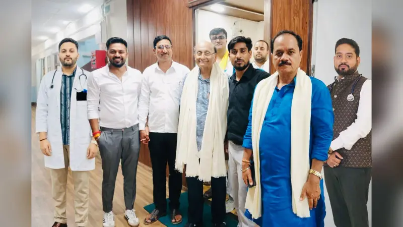 पटना के विशेषज्ञ डॉक्टरों का लखीसराय में इलाज करना सराहनीय, डॉ. सीपी ठाकुर