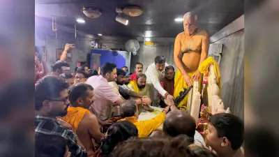 मंदार के मंदिरों में गूंजा भक्ति का स्वर, राज्य मंत्री ने की पूजा-अर्चना