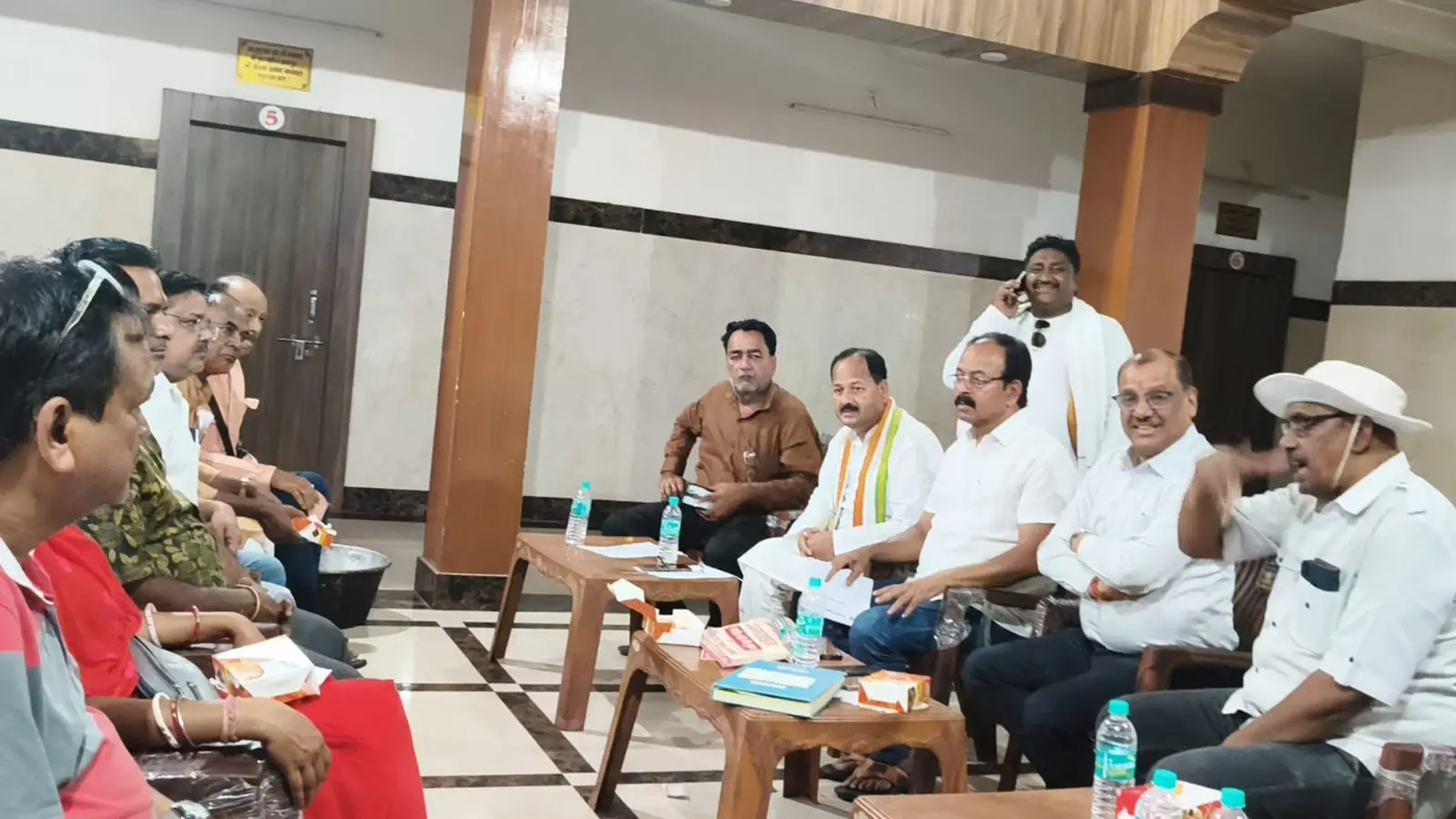 रेडक्रॉस कार्यकारिणी की बैठक में संगठनात्मक मर्यादा और अनुशासन पर विशेष जोर