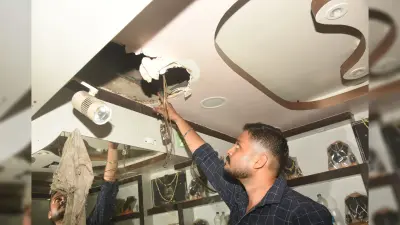 Jamshedpur News : मानगो : ज्वेलरी दुकान में चोरी का तरीका देख उड़े होश… पुलिस बोली…