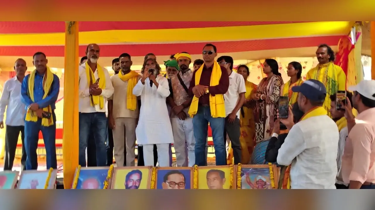 Giridih News :शिक्षा को प्राथमिकता देने और अधिकार के प्रति जागरूक रहने का आह्वान