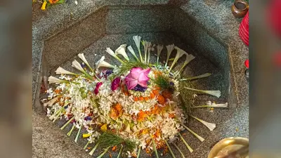 बाबा बूढ़ानाथ का गंगाजल व पंचामृत से अभिषेक, उमड़ी श्रद्धालुओं की भीड़