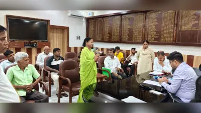 जन सुनवाई में डीएम ने की भूमि अतिक्रमण व दाखिल-खारिज के 14 मामलों की सुनवाई