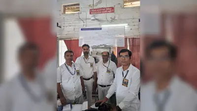 स्टेशन मास्टरों ने काला बैज लगाकर जताया विरोध, लंबित मांगों को पूरा करने की उठायी आवाज