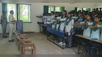 नशामुक्ति को लेकर विद्यालय में जागरूकता कार्यक्रम