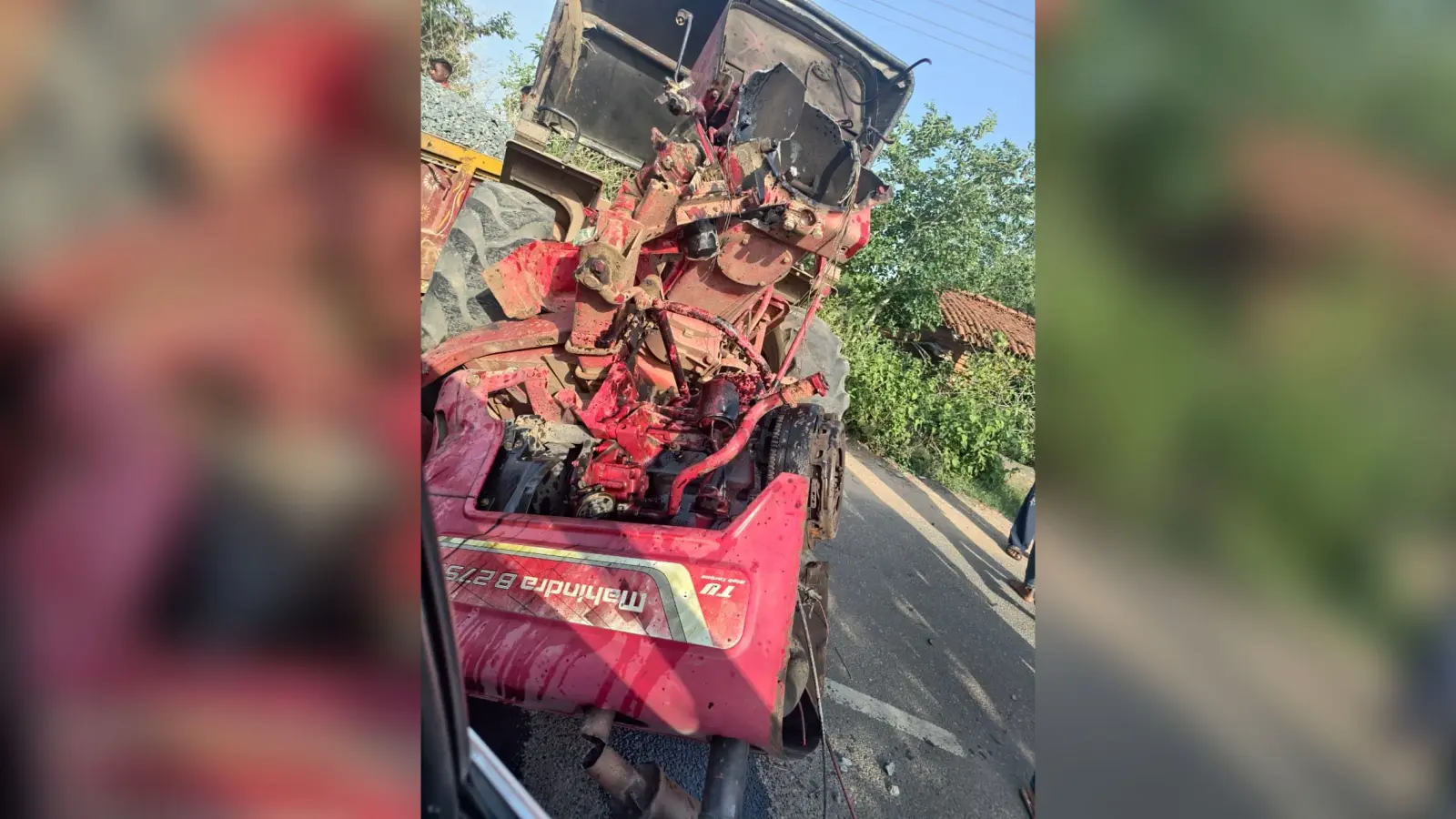 Giridih News :गिट्टी लदे ट्रैक्टर व कार में जोरदार टक्कर, एक घायल
