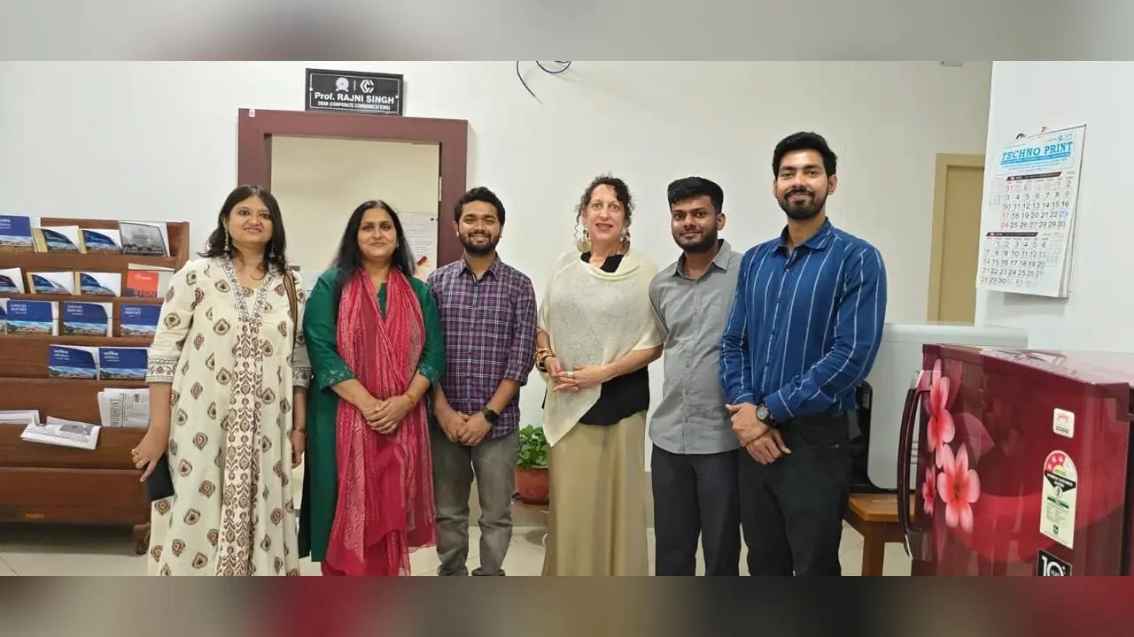 Dhanbad News: सतत विकास और समावेशी समाज के लिए लैंगिक समानता जरूरी : प्रो डायना फॉक्स