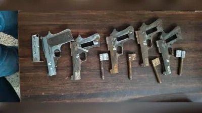 भेलवा दियारा में मिनी गन फैक्टरी का उद्भेदन, अवैध हथियार के साथ दो तस्कर गिरफ्तार