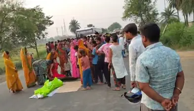 टोटो व जुगाड़ गाड़ी की टक्कर में टोटो सवार किशोर की मौत