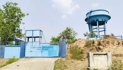 Giridih News :बहेरवाबांक की पानी टंकी दो माह से बंद, चुआं का पानी बना सहारा