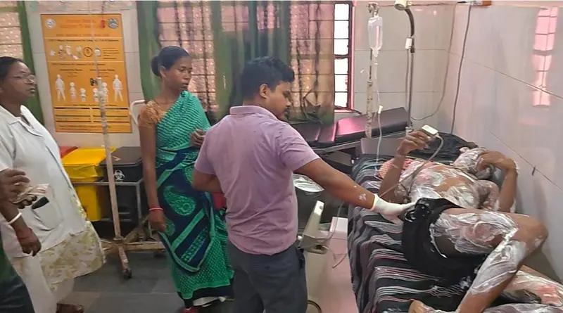 Chakradharpur News : पत्नी से विवाद के बाद युवक ने खुद को लगायी आग, 80% झुलसा