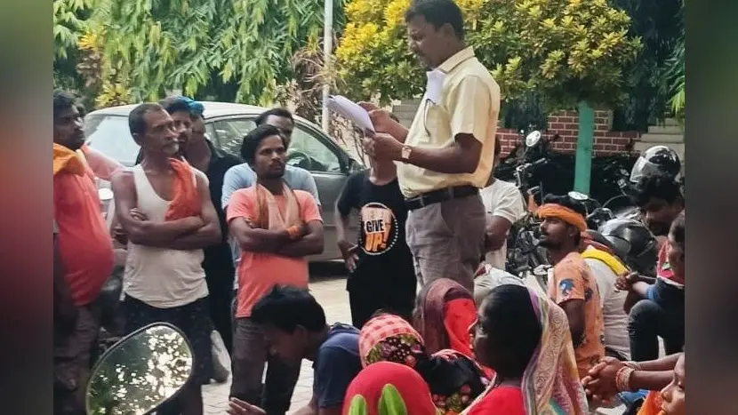 मांगें नहीं मानी गयी तो अनिश्चितकालीन हड़ताल पर जायेंगे सफाईकर्मी, नगर निगम को चेतावनी