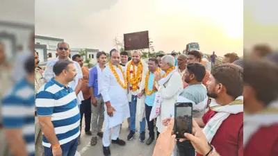 70वीं BPSC पास कर RDO बने प्रवीण शर्मा का भव्य स्वागत, कैमूर में बेटे की सफलता पर गांव में जश्न