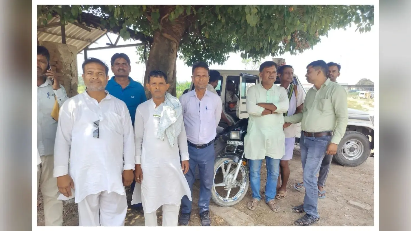 Darbhanga: ई-रिक्शा पलटने से पांच वर्षीय बच्चे की मौत, मां और चालक गंभीर रूप से घायल