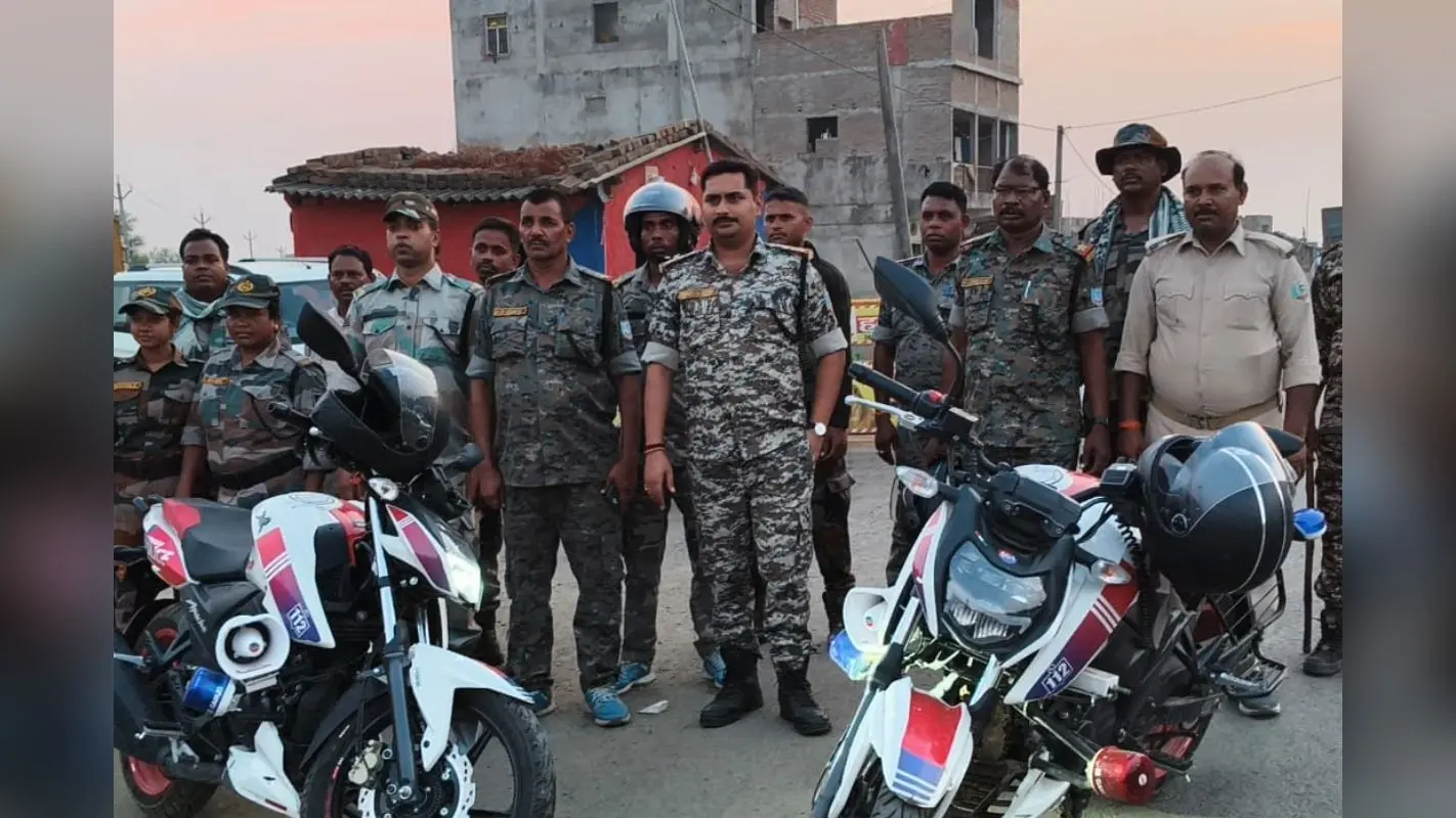 गोड्डा: मुहर्रम को लेकर हनवारा पुलिस का फ्लैग मार्च, अफवाहों से दूर रहने की अपील