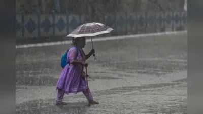 गर्मी के बीच बारिश के आसार, गरज-चमक और तेज हवा का अलर्ट
