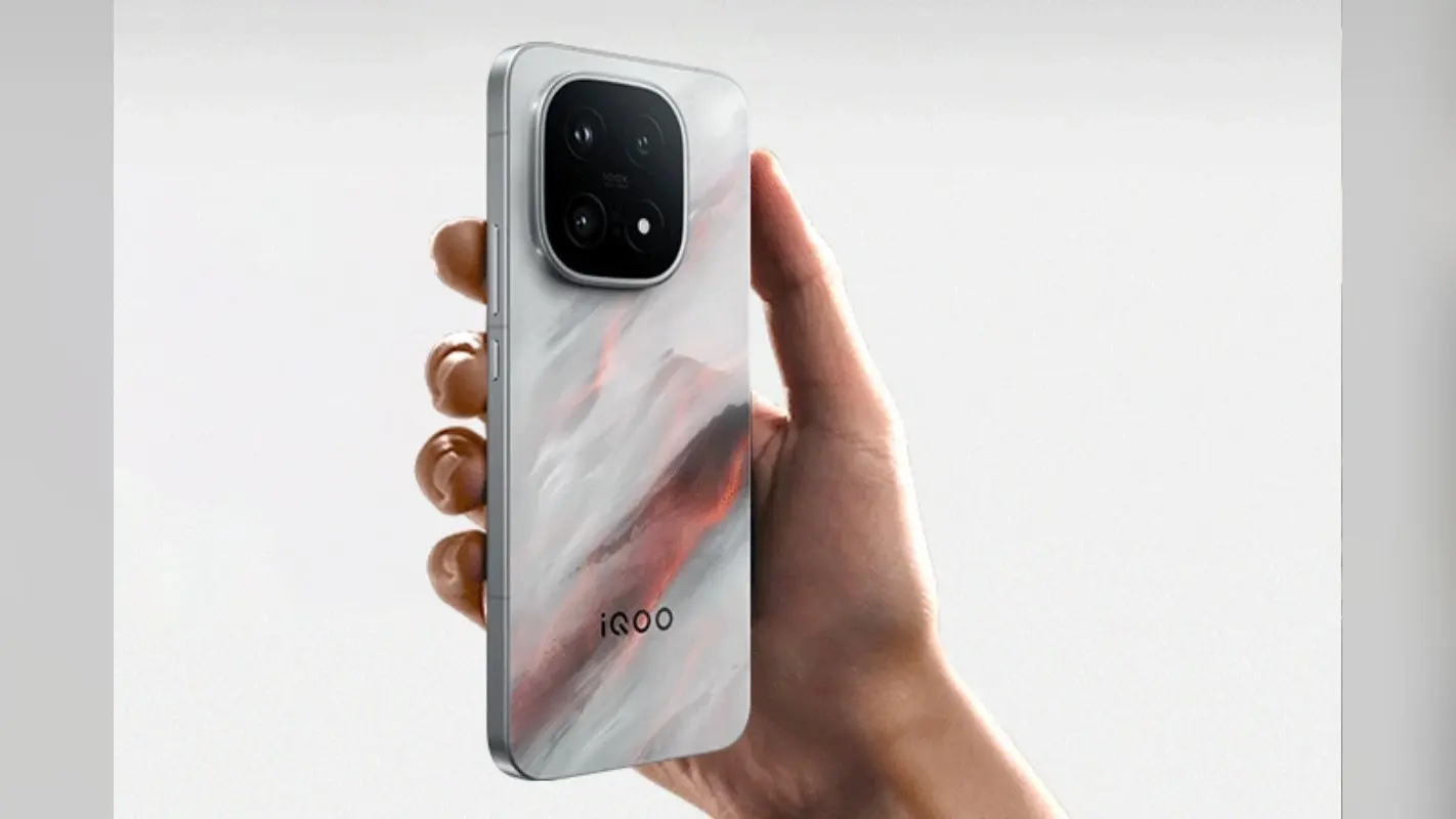 iQOO 15, 15R और Neo 10 फिर हुए महंगे, 2 हफ्ते में दूसरी बार कंपनी ने बढ़ा दिए दाम