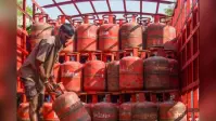 नालंदा : LPG गैस उपभोक्ताओं के लिए बड़ा अपडेट, 15 अगस्त से पहले ई-केवाईसी कराएं, नहीं तो सिलेंडर के लिए देने पड़ सकते हैं ज्यादा पैसे