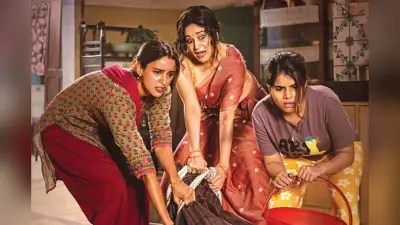 माधुरी दीक्षित ने OTT पर मारी बाजी, ‘मां-बहन’ ने आते ही हासिल किया नंबर 1 ताज