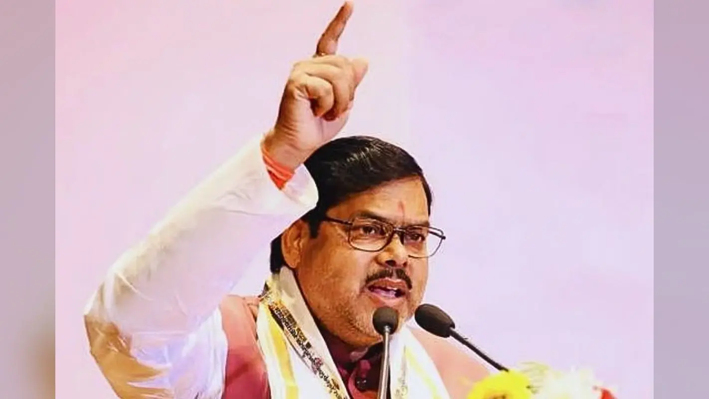 बिहार के शिक्षकों पर अब AI कैमरों की नजर, स्कूल बाउंड्री से बाहर जाते ही कटेगा वेतन