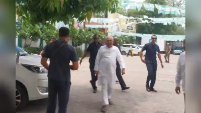 सांसद नीतीश कुमार अचानक बॉडीगार्ड्स के साथ पहुंचे JDU ऑफिस, जानिए पूरा मामला