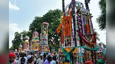 भोजपुर : मोहर्रम की चालीसवीं पर निकले 21 आकर्षक ताजिया, किला मैदान में युवाओं ने दिखाए हैरतअंगेज करतब