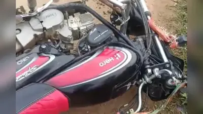 मुंगेर में डीजल लेने जा रहे युवकों को ट्रैक्टर ने मारी टक्कर, सड़क पर मची अफरातफरी