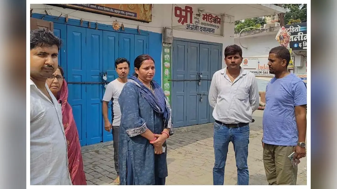 बेखौफ बदमाशों ने महिला के गले से छीनी सोने की चेन, थाने से 200 मीटर दूर वारदात