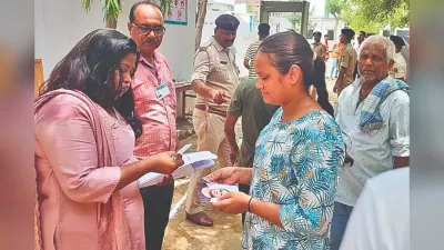 NEET Re-exam में असली उम्मीदवारों की जगह बैठे सॉल्वर, लखीसराय से 9 गिरफ्तार, यहां के मेडिकल छात्र पकड़े गए