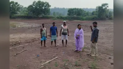 नोवामुंडी: बड़ा नंदा गांव में तालाब के पुनर्निर्माण की मांग, जिप अध्यक्ष ने किया निरीक्षण