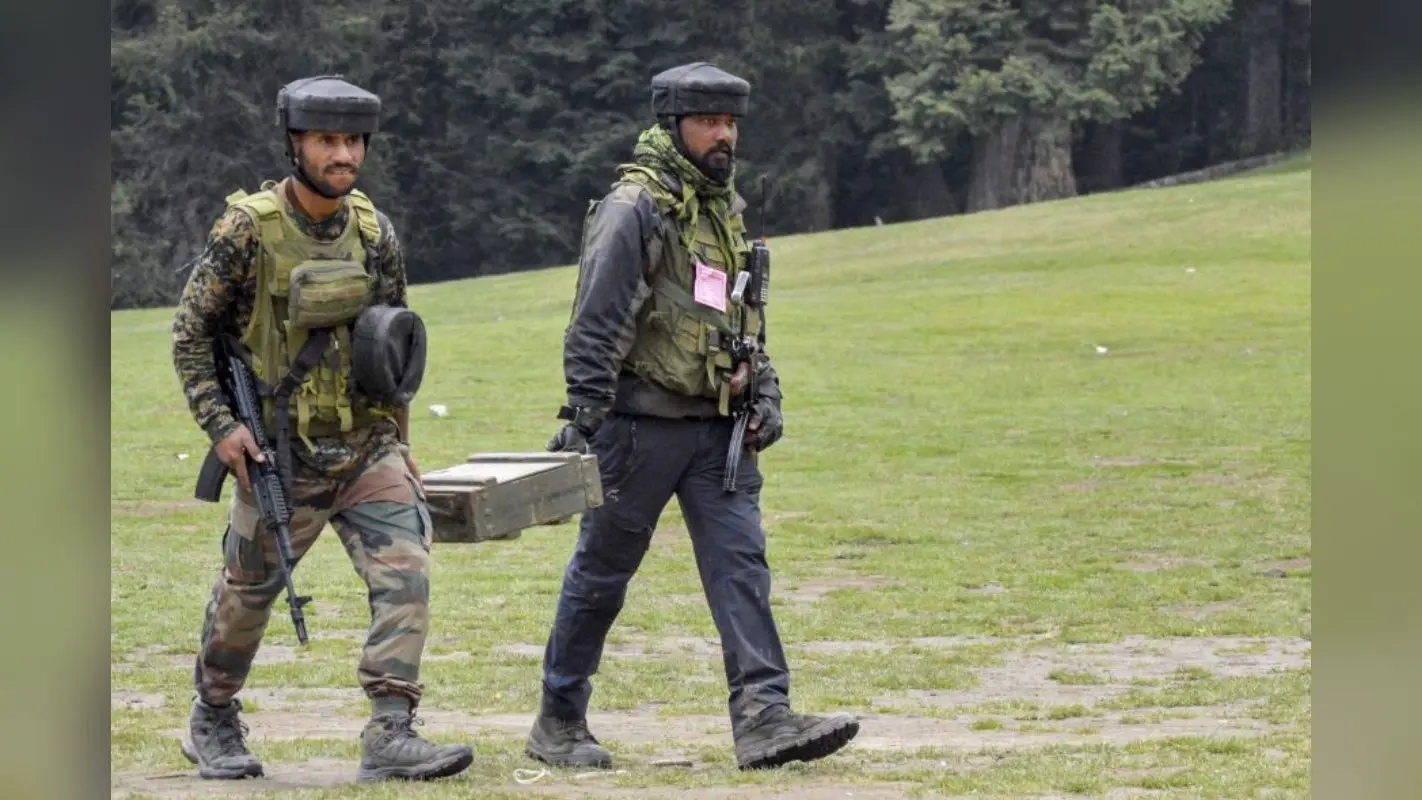 पहलगाम हमले का पाकिस्तान कनेक्शन; आतंकियों से मिले फोन, 4 साल रहे बंद; हमले से पहले हुए एक्टिव; रिपोर्ट