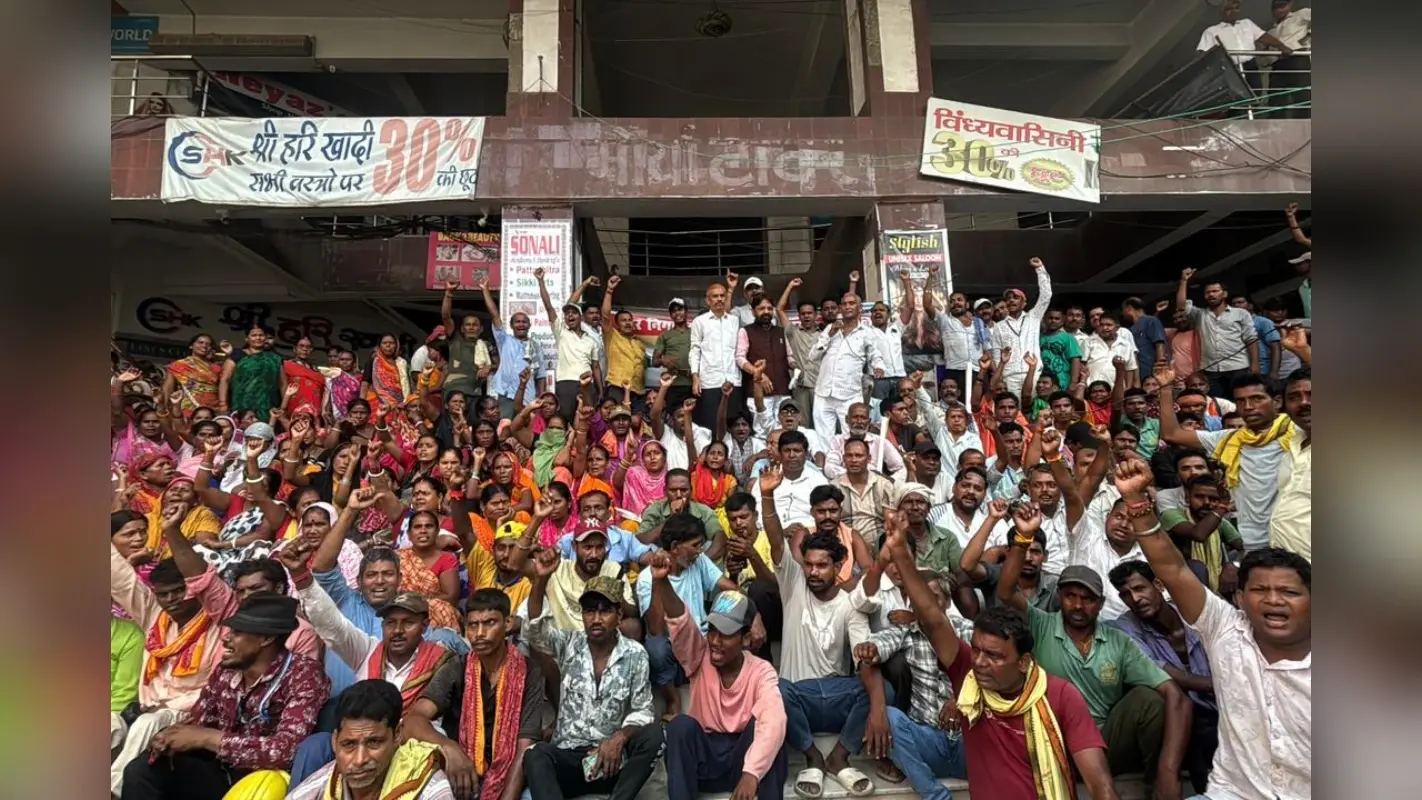 तीन सूत्री मांगों पर अड़े पटना नगर निगम कर्मी, मांगें नहीं मानीं तो इस दिन से करेंगे अनिश्चितकालीन हड़ताल