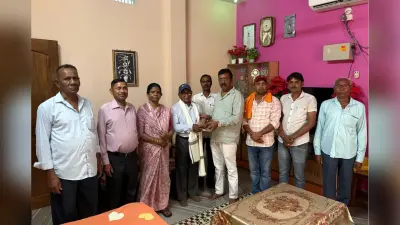पतरातू : विधायक ने पर्यावरण संरक्षण कार्य के लिए भुवनेश्वर ठाकुर को किया सम्मानित