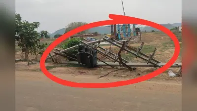 रोहतास में सड़क किनारे पड़ा ट्रांसफार्मर बना खतरा, बिजली विभाग ने झाड़ा पल्ला