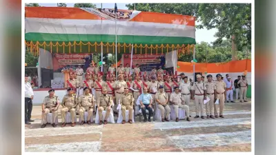 पुलिस लाइन में भव्य दीक्षांत समारोह, डीआईजी ने ली परेड की सलामी