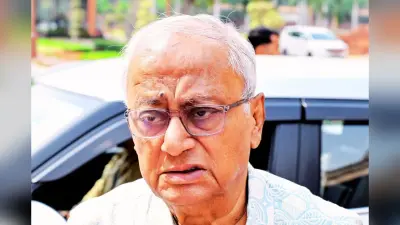 पाला बदलने वालों पर सौगत रॉय का बड़ा हमला, बोले- पार्टी छोड़ने वाले ‘गद्दार’, ममता बनर्जी हैं तृणमूल की नेता