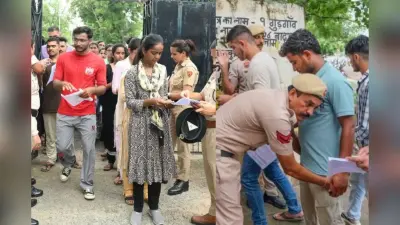 शेखपुरा में रेडियो ऑपरेटर भर्ती परीक्षा शांतिपूर्ण संपन्न, 2896 में सिर्फ 1236 अभ्यर्थी हुए शामिल