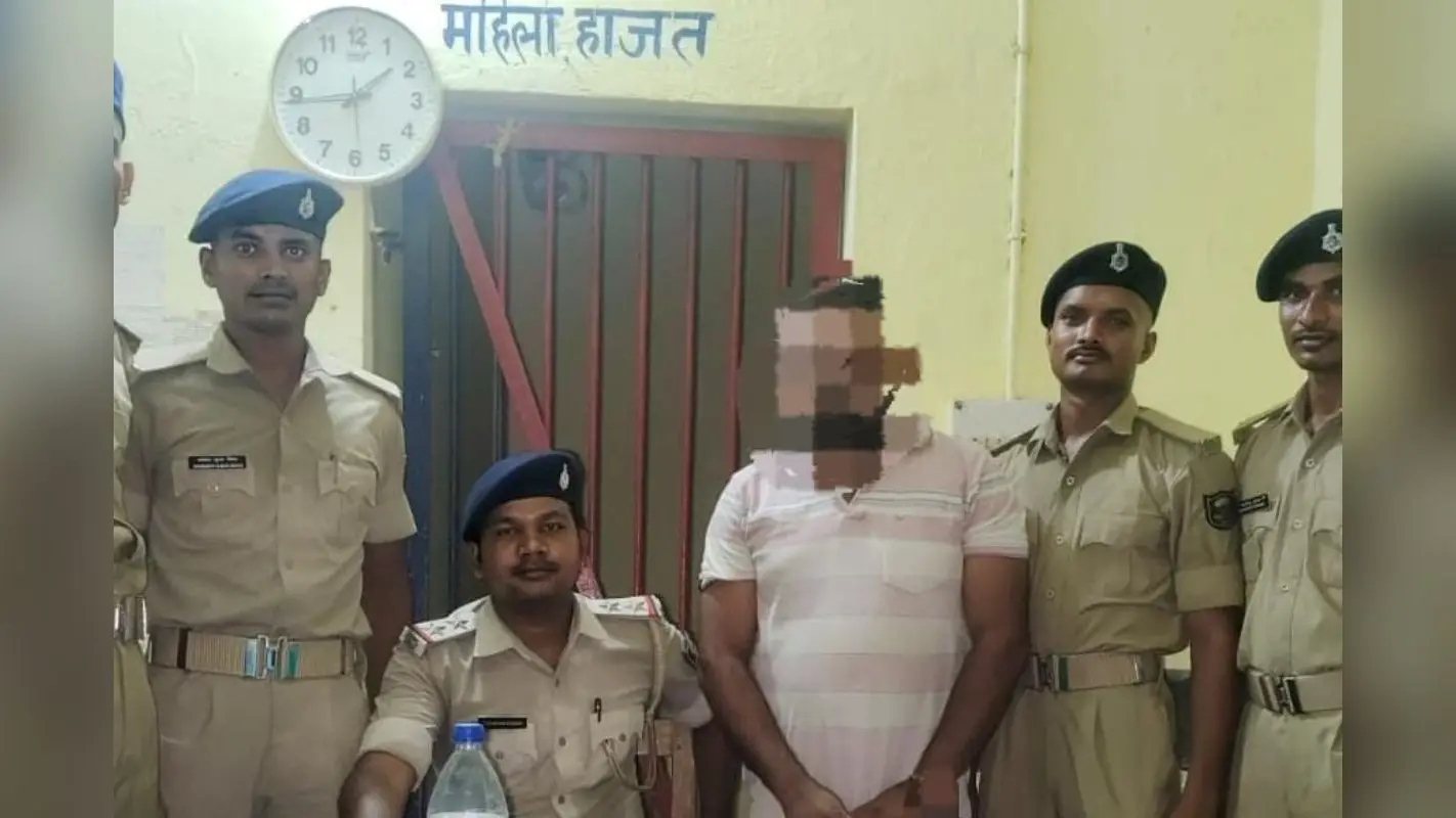 मुख्यमंत्री पर आपत्तिजनक टिप्पणी का वीडियो वायरल, सीवान पुलिस ने आरोपी को दबोचा, कई संगीन मामलों का निकला आरोपी