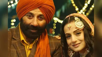 “शूटिंग के दौरान हम एक-दूसरे का टिफिन चुराते थे”… ‘Gadar’ के 25 साल पूरे होने पर सकीना ने बताया सेट पर कैसे थे तारा सिंह