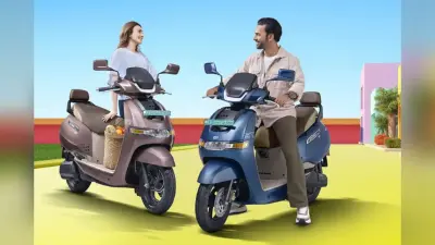इलेक्ट्रिक स्कूटर बाजार में TVS का जलवा, iQube और Orbiter के दम पर 10 लाख EV बिक्री का आंकड़ा पार