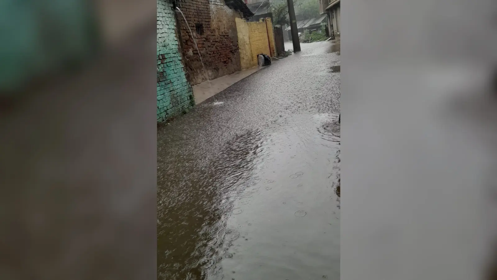 मुंगेर में झमाझम बारिश से बदला मौसम का मिजाज, भीषण गर्मी से मिली राहत