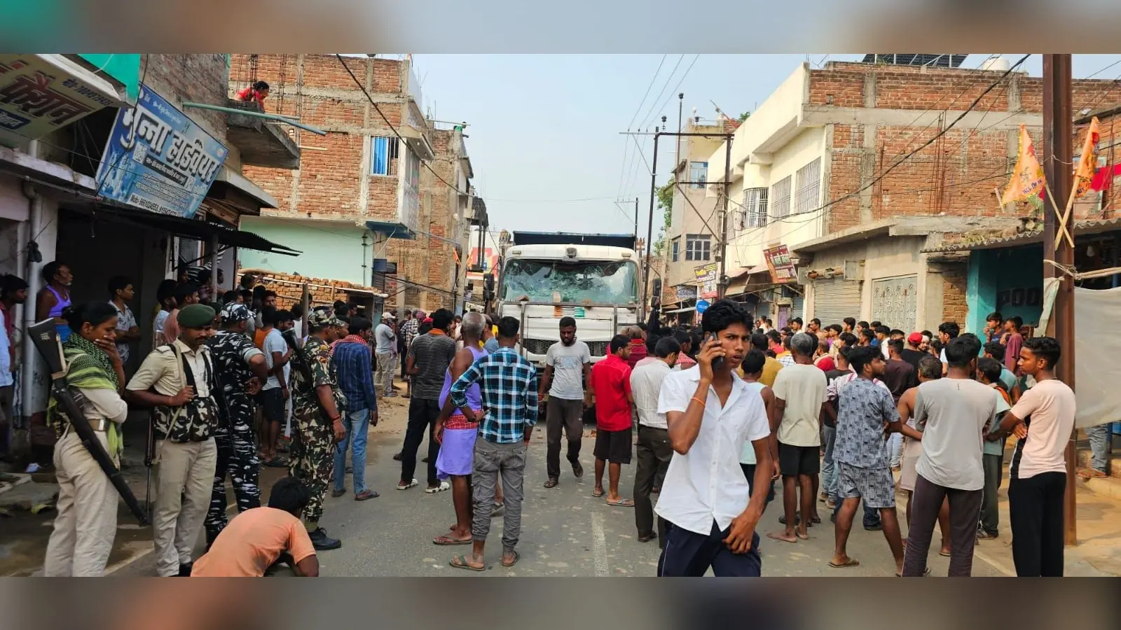 साइकिल से पढ़ने जा रही थी मुस्कान, तेज रफ्तार हाइवा ने छीनी जिंदगी