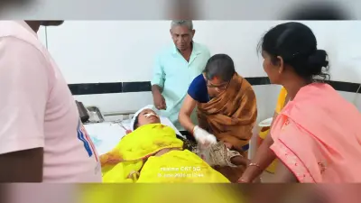 लाखों खर्च कर हुआ मरम्मत कार्य, फिर भी अतिक्रमण की जद में समुदाय भवन