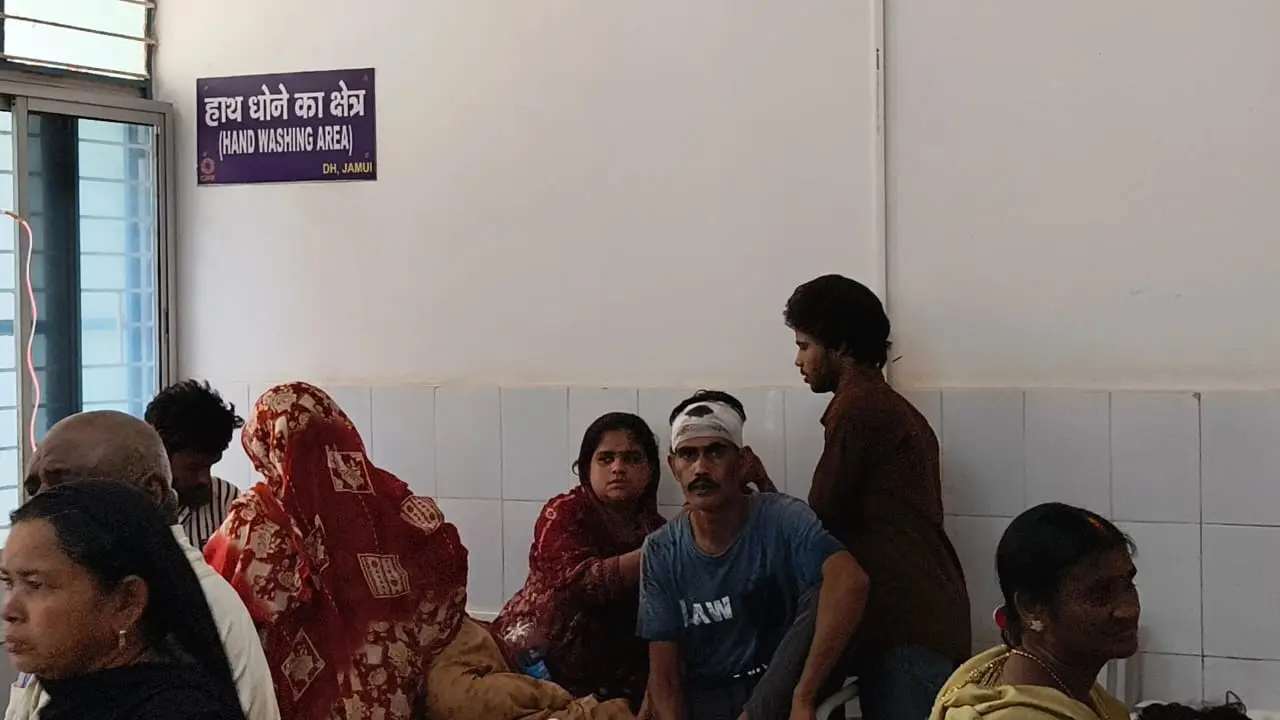 शादी समारोह के विवाद में एक ही परिवार के पांच लोगों पर हमला, सभी घायल