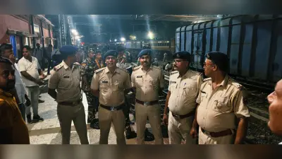 सिपाही भर्ती परीक्षा के बाद जमुई स्टेशन पर अभ्यर्थियों की भारी भीड़, प्रशासन रहा अलर्ट मोड में