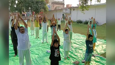अंतर्राष्ट्रीय योग दिवस पर कैमूर में उमड़ा जनसैलाब, रीक्रिएशन क्लब और दतियाव गांव में सामूहिक योग से दिया स्वस्थ जीवन का संदेश